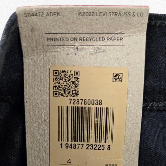 Levi's Black High Rise Frayed Hem Slim Cut Off Denim Jean Shorts Size 27 NWT - Picture 5 of 10